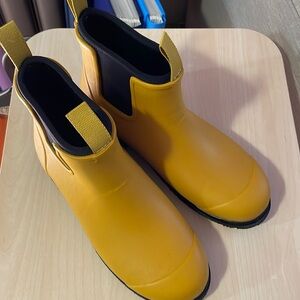 Meet People Rain Boots size 40